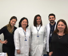  Secretaria da Saúde do Paraná, por meio da Fundação Estatal de Atenção em Saúde do Estado do Paraná (Funeas), fez hoje a entrega de 33 cadeiras de rodas motorizadas a pacientes do Centro Hospitalar de Reabilitação Ana Carolina Moura Xavier (CHR), em Curitiba. São cadeiras fabricadas no Rio Grande do Sul e feitas sob medida, de acordo com as necessidades individuais dos pacientes. Foto:Diogo Pracz de Oliveira/SESA
