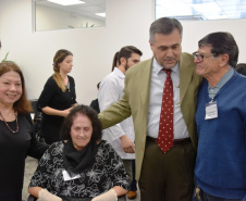  Secretaria da Saúde do Paraná, por meio da Fundação Estatal de Atenção em Saúde do Estado do Paraná (Funeas), fez hoje a entrega de 33 cadeiras de rodas motorizadas a pacientes do Centro Hospitalar de Reabilitação Ana Carolina Moura Xavier (CHR), em Curitiba. São cadeiras fabricadas no Rio Grande do Sul e feitas sob medida, de acordo com as necessidades individuais dos pacientes. Foto:Diogo Pracz de Oliveira/SESA