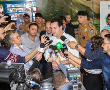 O governador Carlos Massa Ratinho Junior lança o programa Escola Segura. Foz do Iguaçu, 09/05/2019 - Foto: Geraldo Bubniak/ANPr