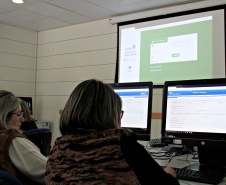 Diversos servidores da Secretaria de Estado do Desenvolvimento Urbano (SEDU) participaram nesta quinta-feira (09) do Curso Presencial do E-Protocolo. Com o treinamento, todo funcionário poderá iniciar um processo. Com a ferramenta digital, acaba a necessidade de um único setor físico para receber documentos e solicitações. Foto: Divulgação/SEDU