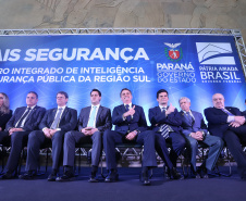 O governador Carlos Massa Ratinho Junior destacou nesta sexta-feira (10) que as forças de segurança do Paraná conseguiram reduzir em 32% o número de homicídios nos primeiros 120 dias deste ano, na comparação com o mesmo quadrimestre do ano passado
