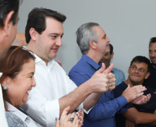 O governador Carlos Massa Ratinho Junior esteve nesta quinta-feira (17) na Apae de Maringá para conhecer as instalações e as atividades desenvolvidas no local. Acompanhado do secretário de Estado da Educação, Renato Feder, e do presidente da Federação das APAEs do do Paraná, Fernando Meneguetti, Ratinho Junior conheceu os projetos que atendem, mensalmente, 1.068 pessoas com deficiência.. Foto: Rodrigo Felix Leal/ANPr