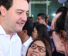 O Governo do Paraná concluiu nesta sexta-feira (17) a agenda em Maringá com a confirmação de R$ 41 milhões para ações e investimentos em 40 municípios da região Noroeste. O governador Carlos Massa Ratinho Junior recebeu prefeitos na 47ª Expoingá, no Parque Internacional de Exposições Francisco Feio Ribeiro. O encontro fez parte das ações em Maringá como sede administrativa do governo estadual. Foto: Rodrio Felix Leal/ANPr