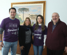 O governador Carlos Massa Ratinho Junior participou neste sábado (18), em Curitiba, da 25ª Marcha para Jesus, evento que reuniu cerca de 200 mil pessoas, de acordo com a organização. Foto: Rodrigo Felix Leal/ANPr