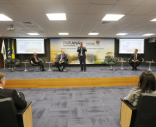 Programa de concessões na área da infraestrutura, projetos de parcerias público-privadas e um ambiente propício para negócios tornam o Paraná o Estado atrativo para investidores. A avaliação é do governador Carlos Massa Ratinho Junior, que abriu nesta terça-feira (21) a segunda edição do Paraná Day. Foto: Arnaldo Alves/ANPr