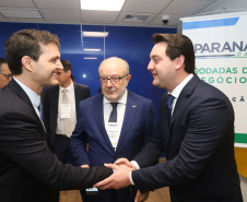 Programa de concessões na área da infraestrutura, projetos de parcerias público-privadas e um ambiente propício para negócios tornam o Paraná o Estado atrativo para investidores. A avaliação é do governador Carlos Massa Ratinho Junior, que abriu nesta terça-feira (21) a segunda edição do Paraná Day.Foto: Rodrigo Felix Leal/ANPr