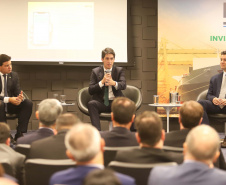 Programa de concessões na área da infraestrutura, projetos de parcerias público-privadas e um ambiente propício para negócios tornam o Paraná o Estado atrativo para investidores. A avaliação é do governador Carlos Massa Ratinho Junior, que abriu nesta terça-feira (21) a segunda edição do Paraná Day.Foto: Rodrigo Felix Leal/ANPr