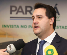 Programa de concessões na área da infraestrutura, projetos de parcerias público-privadas e um ambiente propício para negócios tornam o Paraná o Estado atrativo para investidores. A avaliação é do governador Carlos Massa Ratinho Junior, que abriu nesta terça-feira (21) a segunda edição do Paraná Day.Foto: Rodrigo Felix Leal/ANPr