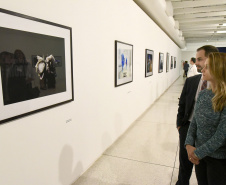 O Museu Oscar Niemeyer oferece nesta quarta-feira (22) – dia da semana em que a entrada é sempre gratuita – atividades artísticas para seus visitantes. Foto: Kraw Penas/SEEC