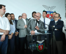 O governador Carlos Massa Ratinho Junior disse nesta quarta-feira (22), no lançamento oficial da Superintendência Geral de Diálogo e Interação Social (Sudis), que o Governo do Paraná está aberto ao diálogo e vai trabalhar diariamente para atender as demandas de todos os setores da sociedade, principalmente dos mais necessitados, em respeito ao compromisso com a construção de um Estado moderno e protetivo.Foto: Rodrigo Felix Leal/ANPr