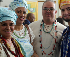 O governador Carlos Massa Ratinho Junior disse nesta quarta-feira (22), no lançamento oficial da Superintendência Geral de Diálogo e Interação Social (Sudis), que o Governo do Paraná está aberto ao diálogo e vai trabalhar diariamente para atender as demandas de todos os setores da sociedade, principalmente dos mais necessitados, em respeito ao compromisso com a construção de um Estado moderno e protetivo.Foto: Gilson Abreu/ANPr
