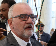 O governador Carlos Massa Ratinho Junior disse nesta quarta-feira (22), no lançamento oficial da Superintendência Geral de Diálogo e Interação Social (Sudis), que o Governo do Paraná está aberto ao diálogo e vai trabalhar diariamente para atender as demandas de todos os setores da sociedade, principalmente dos mais necessitados, em respeito ao compromisso com a construção de um Estado moderno e protetivo.Foto: Gilson Abreu/ANPr
