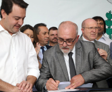 O governador Carlos Massa Ratinho Junior disse nesta quarta-feira (22), no lançamento oficial da Superintendência Geral de Diálogo e Interação Social (Sudis), que o Governo do Paraná está aberto ao diálogo e vai trabalhar diariamente para atender as demandas de todos os setores da sociedade, principalmente dos mais necessitados, em respeito ao compromisso com a construção de um Estado moderno e protetivo.Foto: Gilson Abreu/ANPr