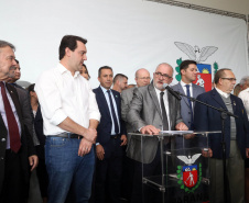 O governador Carlos Massa Ratinho Junior disse nesta quarta-feira (22), no lançamento oficial da Superintendência Geral de Diálogo e Interação Social (Sudis), que o Governo do Paraná está aberto ao diálogo e vai trabalhar diariamente para atender as demandas de todos os setores da sociedade, principalmente dos mais necessitados, em respeito ao compromisso com a construção de um Estado moderno e protetivo.Foto: Gilson Abreu/ANPr