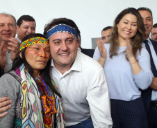 O governador Carlos Massa Ratinho Junior disse nesta quarta-feira (22), no lançamento oficial da Superintendência Geral de Diálogo e Interação Social (Sudis), que o Governo do Paraná está aberto ao diálogo e vai trabalhar diariamente para atender as demandas de todos os setores da sociedade, principalmente dos mais necessitados, em respeito ao compromisso com a construção de um Estado moderno e protetivo.Foto: Gilson Abreu/ANPr