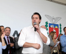 O governador Carlos Massa Ratinho Junior disse nesta quarta-feira (22), no lançamento oficial da Superintendência Geral de Diálogo e Interação Social (Sudis), que o Governo do Paraná está aberto ao diálogo e vai trabalhar diariamente para atender as demandas de todos os setores da sociedade, principalmente dos mais necessitados, em respeito ao compromisso com a construção de um Estado moderno e protetivo.Foto: Gilson Abreu/ANPr