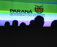 Chefes de 42 núcleos regionais do Governo do Estado das cidades de Londrina, Cornélio Procópio e Jacarezinho participaram nesta quarta-feira (22) de uma reunião com o governador Carlos Massa Ratinho Junior no Palácio Iguaçu, em Curitiba