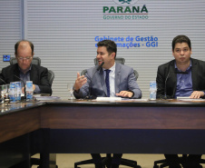 Chefes de 42 núcleos regionais do Governo do Estado das cidades de Londrina, Cornélio Procópio e Jacarezinho participaram nesta quarta-feira (22) de uma reunião com o governador Carlos Massa Ratinho Junior no Palácio Iguaçu, em Curitiba