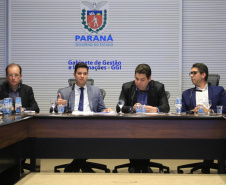 Chefes de 42 núcleos regionais do Governo do Estado das cidades de Londrina, Cornélio Procópio e Jacarezinho participaram nesta quarta-feira (22) de uma reunião com o governador Carlos Massa Ratinho Junior no Palácio Iguaçu, em Curitiba