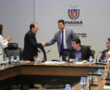 Chefes de 42 núcleos regionais do Governo do Estado das cidades de Londrina, Cornélio Procópio e Jacarezinho participaram nesta quarta-feira (22) de uma reunião com o governador Carlos Massa Ratinho Junior no Palácio Iguaçu, em Curitiba