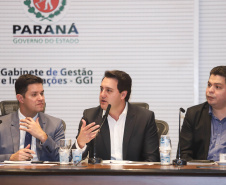 Chefes de 42 núcleos regionais do Governo do Estado das cidades de Londrina, Cornélio Procópio e Jacarezinho participaram nesta quarta-feira (22) de uma reunião com o governador Carlos Massa Ratinho Junior no Palácio Iguaçu, em Curitiba