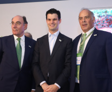 A Usina Hidrelétrica Baixo Iguaçu, último aproveitamento energético do Rio Iguaçu, foi inaugurada nesta quinta-feira (23) em Capanema, no Sudoeste do Estado. O empreendimento foi construído por um consórcio formado pela Copel e a Neonergia e recebeu investimento de R$ 2,3 bilhões. Foto: Rodrigo Felix Leal/ANPr