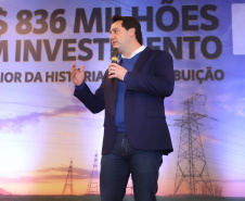 O governador Carlos Massa Ratinho Junior e o presidente da Copel, Daniel Pimentel Slaviero, anunciam nesta sexta-feira (24) os investimentos da Companhia na região Oeste do Paraná para os próximos três anos. Foto: Rodrigo Felix Leal/ANPr