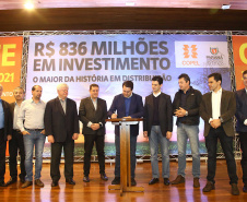 O governador Carlos Massa Ratinho Junior e o presidente da Copel, Daniel Pimentel Slaviero, anunciaram nesta sexta-feira (24) os investimentos da Companhia na região Oeste do Paraná para os próximos três anos. Foto: Jaelson Lucas/ANPr