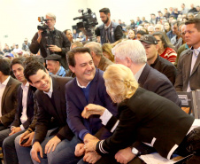 O governador Carlos Massa Ratinho Junior e o presidente da Copel, Daniel Pimentel Slaviero, anunciaram nesta sexta-feira (24) os investimentos da Companhia na região Oeste do Paraná para os próximos três anos. Foto: Jaelson Lucas/ANPr