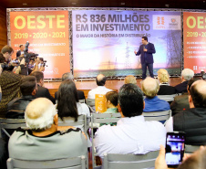 O governador Carlos Massa Ratinho Junior e o presidente da Copel, Daniel Pimentel Slaviero, anunciaram nesta sexta-feira (24) os investimentos da Companhia na região Oeste do Paraná para os próximos três anos. Foto: Jaelson Lucas/ANPr