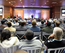 O governador Carlos Massa Ratinho Junior e o presidente da Copel, Daniel Pimentel Slaviero, anunciaram nesta sexta-feira (24) os investimentos da Companhia na região Oeste do Paraná para os próximos três anos. Foto: Jaelson Lucas/ANPr
