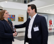 O governador Carlos Massa Ratinho Junior conheceu nesta segunda-feira (27) o primeiro projeto internacional da Aker Solutions desenvolvido integralmente no Paraná, na sede da fábrica, em São José dos Pinhais.Foto: Gilson Abreu/ANPr