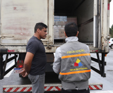 A Secretaria da Fazenda e a Receita Estadual do Paraná realizaram nesta quinta-feira (30) uma operação integrada de fiscalização de mercadorias em trânsito em 35 pontos fixos e 32 pontos móveis do Estado, em uma área de abrangência com 53 municípios. Foto: José Fernando Ogura/ANPr - 30/05/2019