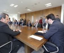 O governador Carlos Massa Ratinho Junior libera recursos para bolsas de pesquisa e extensão, para pesquisadores das universidades e institutos de pesquisa do Paraná.Curitiba, 04-06-19.Foto: Arnaldo Alves/ANPr