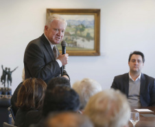 O governador Carlos Massa Ratinho Junior libera recursos para bolsas de pesquisa e extensão, para pesquisadores das universidades e institutos de pesquisa do Paraná.Curitiba, 04-06-19.Foto: Arnaldo Alves/ANPr