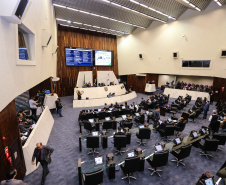 Audiência pública de prestação de contas do governo do Estado do primeiro quadrimestre de 2019 com o secretário de Estado da Fazenda (SEFA), Renê Garcia Júnior no plenário da Assembleia Legislativa do Paraná.   Curitiba, 05/06/2019 -  Foto: Geraldo Bubniak/ANPr