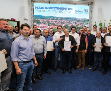 Governador Carlos Massa Ratinho Junior se reúne em Irati com os prefeitos do Centro-Sul do Paraná, e repassa recursos para investimentos em diversos municípios da região. O secretário do Desenvolvimento Urbano e Obras Públicas, João Carlos Ortega, também participa do encontro.  -  Irati, 07/06/2019  -  Foto: Geraldo Bubniak/ANPr