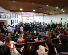 Governador Carlos Massa Ratinho Junior se reúne em Irati com os prefeitos do Centro-Sul do Paraná, e repassa recursos para investimentos em diversos municípios da região. O secretário do Desenvolvimento Urbano e Obras Públicas, João Carlos Ortega, também participa do encontro.  -  Irati, 07/06/2019  -  Foto: Geraldo Bubniak/ANPr