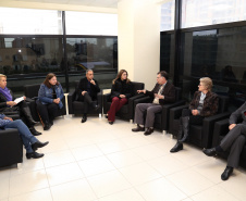 A Secretaria de Estado da Saúde e o Hospital do Trabalhador (HT) apresentaram a profissionais e entidades de classe a proposta de incorporação do Centro Hospitalar de Reabilitação Ana Carolina Moura Xavier (CHR) ao HT. A ideia é otimizar os recursos disponíveis e sub-utilizados no Centro de Reabilitação e complementar a assistência já oferecida pelo HT.  Foto: Clevis Massolla/SESA