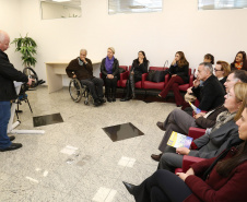 A Secretaria de Estado da Saúde e o Hospital do Trabalhador (HT) apresentaram a profissionais e entidades de classe a proposta de incorporação do Centro Hospitalar de Reabilitação Ana Carolina Moura Xavier (CHR) ao HT. A ideia é otimizar os recursos disponíveis e sub-utilizados no Centro de Reabilitação e complementar a assistência já oferecida pelo HT.  Foto: Clevis Massolla/SESA