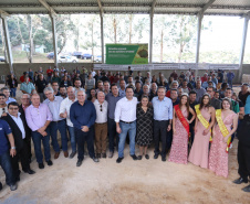 Governador Carlos Massa Ratinho Junior, durante solenidade realizada no município de Quitandinha, na Região Metropolitana de Curitiba, entregou títulos de regularização fundiária para 59 pequenos produtores rurais e confirmou recursos para a prefeitura adquirir equipamento rodoviário e veículo para uso na administração  -  Quitandinha, 13/06/2019  -  Foto: José Fernando Ogura/ANPr