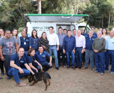 Governador Carlos Massa Ratinho Junior, durante solenidade realizada no município de Quitandinha, na Região Metropolitana de Curitiba, entregou títulos de regularização fundiária para 59 pequenos produtores rurais e confirmou recursos para a prefeitura adquirir equipamento rodoviário e veículo para uso na administração  -  Quitandinha, 13/06/2019  -  Foto: Rodrigo Félix Leal/ANPr