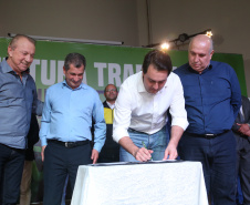 O governador Carlos Massa Ratinho Junior anunciou nesta quinta-feira (13) o investimento de 26.963.670,76 para benefícios à população de São José dos Pinhais, na Região Metropolitana de Curitiba.  -  São José dos Pinhais, 13/06/2019  -  Foto: Gilson Abreu/ANPr
