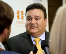Governador Carlos Massa Ratinho Junior participa da abertura do I Simpósio Paranaense de Combate à Corrupção na Administração Pública. Na foto, o secretário da Controladoria Geral do Estado, Raul Siqueira  - Curitiba, 13/06/2019 - Foto: Jaelson Lucas/ANPr