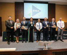 Painel 1: Instrumento Do Compliance Na Administração Pública com AndreaStrapasson,  Marcos Turbay, Phillip Gil França  e Rodrigo Pironti  durante I Simpósio de Combate à Corrupção na Administração Pública na Sede da OAB em Curitiba.  Curitiba, 14/06/2019 -  Foto: Geraldo Bubniak/ANPr