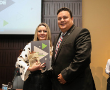 Painel 1: Instrumento Do Compliance Na Administração Pública com AndreaStrapasson,  Marcos Turbay, Phillip Gil França  e Rodrigo Pironti  durante I Simpósio de Combate à Corrupção na Administração Pública na Sede da OAB em Curitiba.  Curitiba, 14/06/2019 -  Foto: Geraldo Bubniak/ANPr