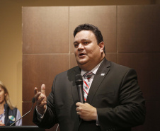 Simpósio: Ética, Probidade e Integridade. N/F: Raul Siqueira, Controlador Geral do Estado.Curitiba, 14-06-19.Foto: Arnaldo Alves / ANPr.