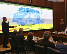 Também na reunião do secretariado desta terça-feira (18), o Instituto Paranaense de Desenvolvimento Econômico e Social (Ipardes) apresentou um estudo sobre as cidades do Paraná com menor Índice de Desenvolvimento Humano. A iniciativa listou 45 municípios com indicadores abaixo da média estadual, levando em consideração critérios como taxa de mortalidade, abandono escolar e emprego formal. Foto: José Fernando Ogura/ANPr