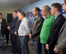 O Governo do Estado autorizou o repasse de R$ 11 milhões ao Hospital Germano Lauck, de Foz do Iguaçu. A autorização foi assinada nesta sexta-feira (28) pelo secretário de Estado da Saúde, Beto Preto, juntamente com o prefeito da cidade, Chico Brasileiro.  -  Foz do Iguaçu, 28/06/2019  -  Foto: Américo Antonio/SESA