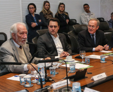 O governador Carlos Massa Ratinho Junior recebe  a  diretoria da Ocepar - Organização das Cooperativas do Estado do Paraná para celebrar o Dia Internacional do Cooperativismo. Curitiba, 02/07/2019 -  Foto: Geraldo Bubniak/ANPr